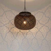 Luxusná závesná mosadzná lampa Kamaria 1